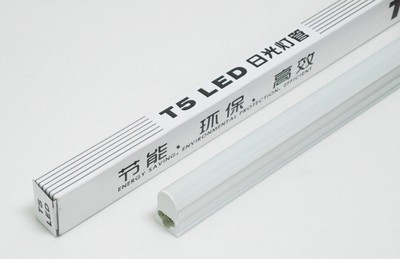 廠家直銷T5貼片LED日光燈支架光源 大功率特價批發(fā)正當(dāng)時